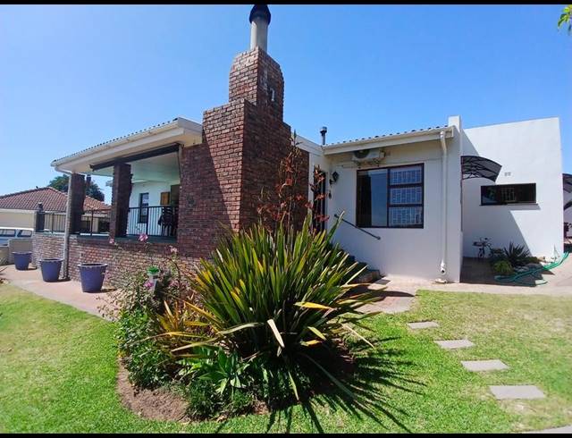 3 BEDROOM HOUSE FOR SALE IN STILBAAI-WES